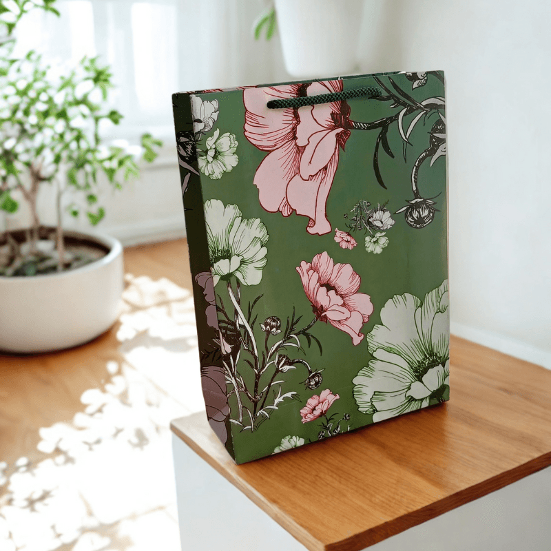 White flower design gift bags