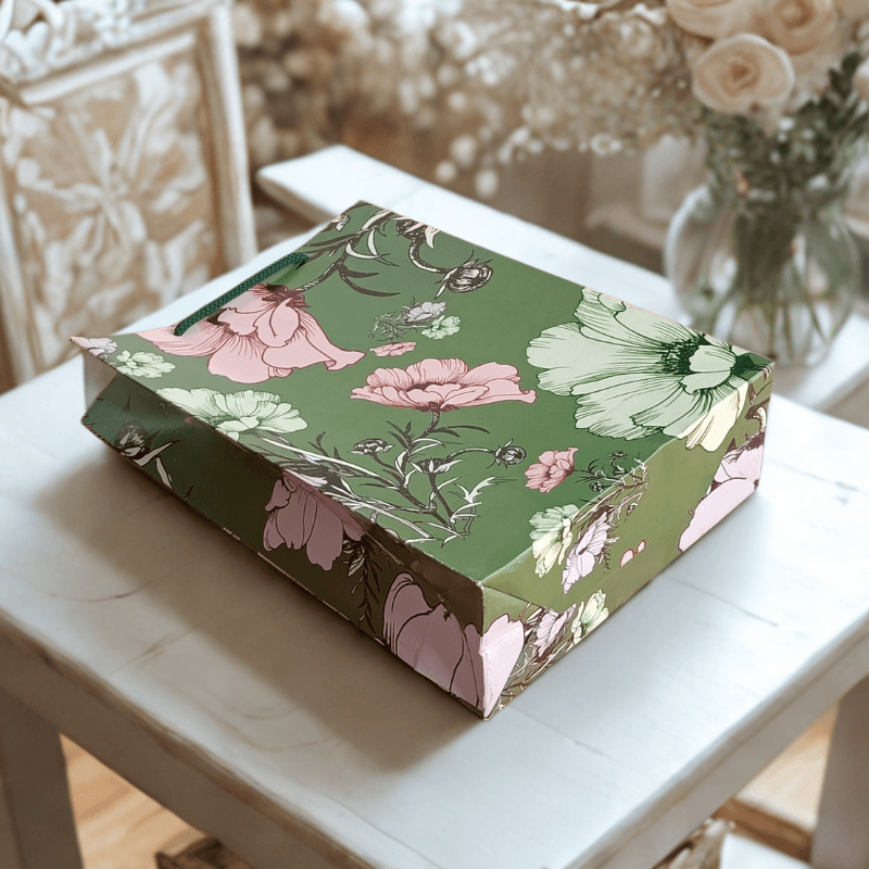 White flower design gift bags